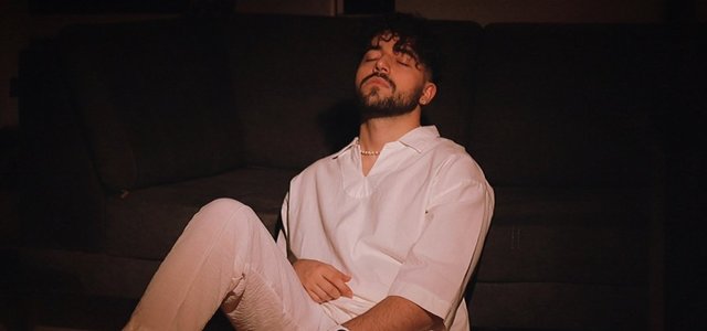 Shervin Hajipour - 'Cheshmato Beband'