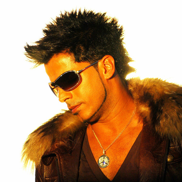 Afshin - Doost Dokhtar Song | افشین دوست دختر - RadioJavan.com