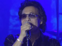 Andy - Ghasre Kaghazi (Live)