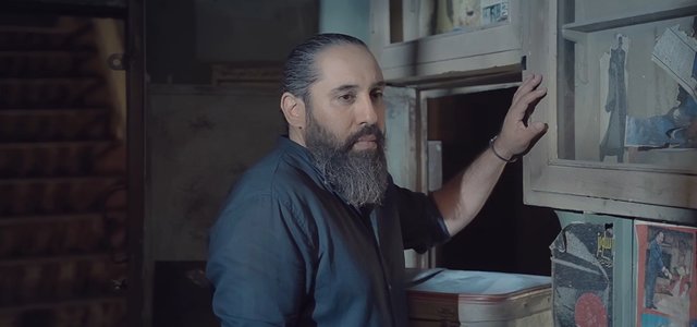 Chamedoon · Roozbeh Nematollahi